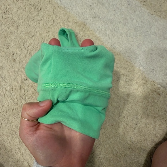 lululemon Align V-Neck Bra Light Support, A/B Cup Pistachio Green Size 6 - Picture 6 of 16